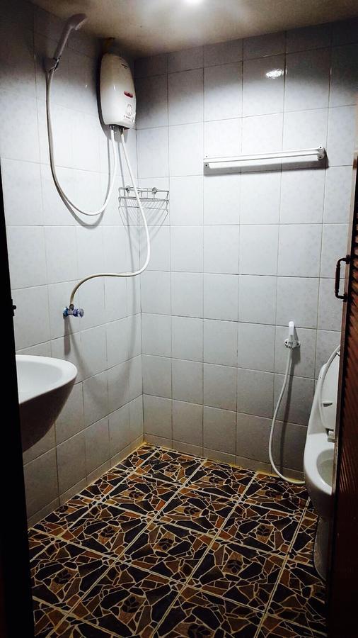 Hostal Lucky Dorm Islas Phi Phi