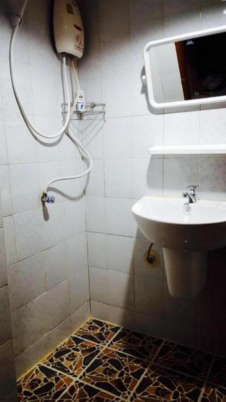 Lucky Dorm Hostal *